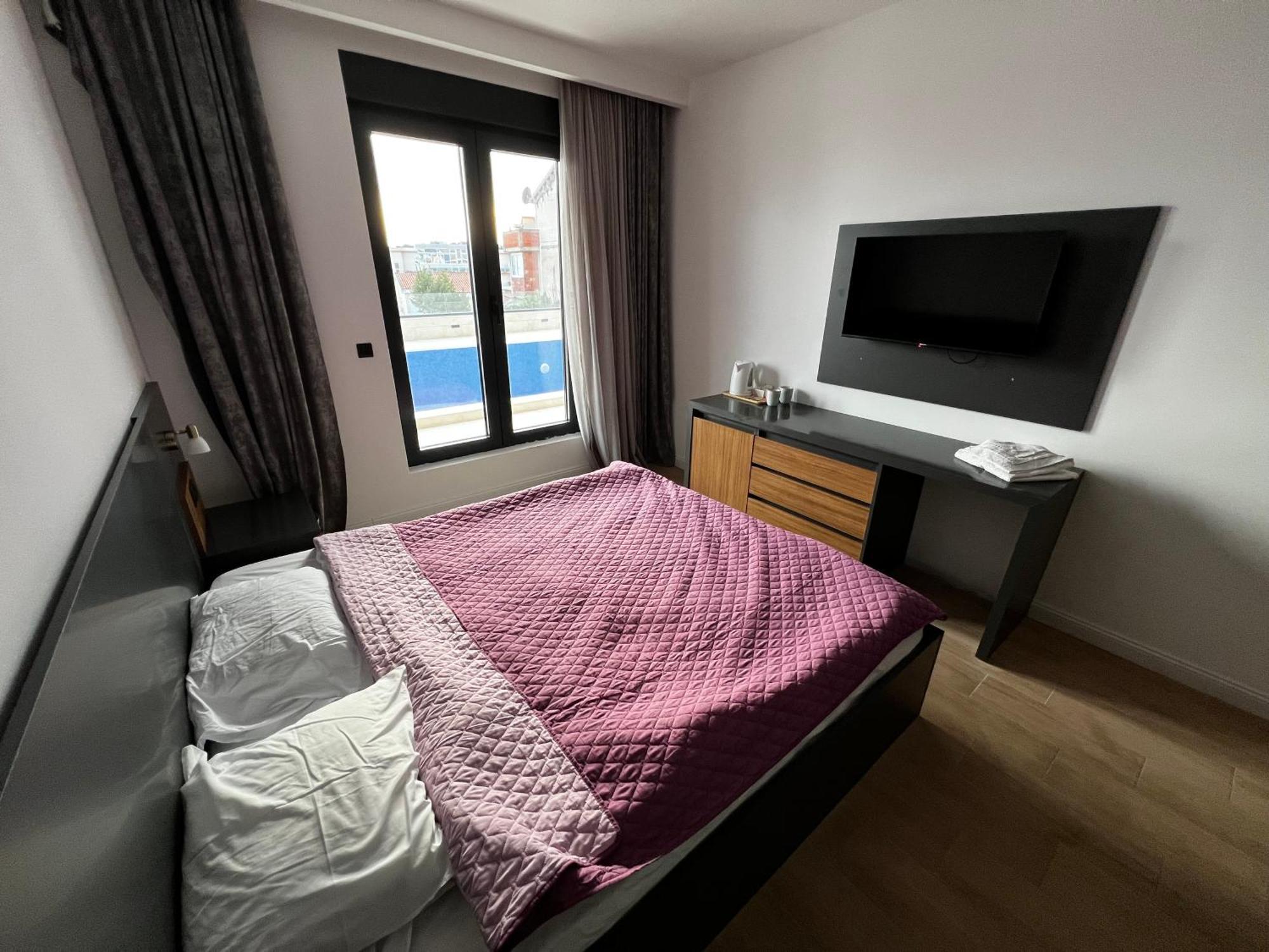 Elia Hotel 4*