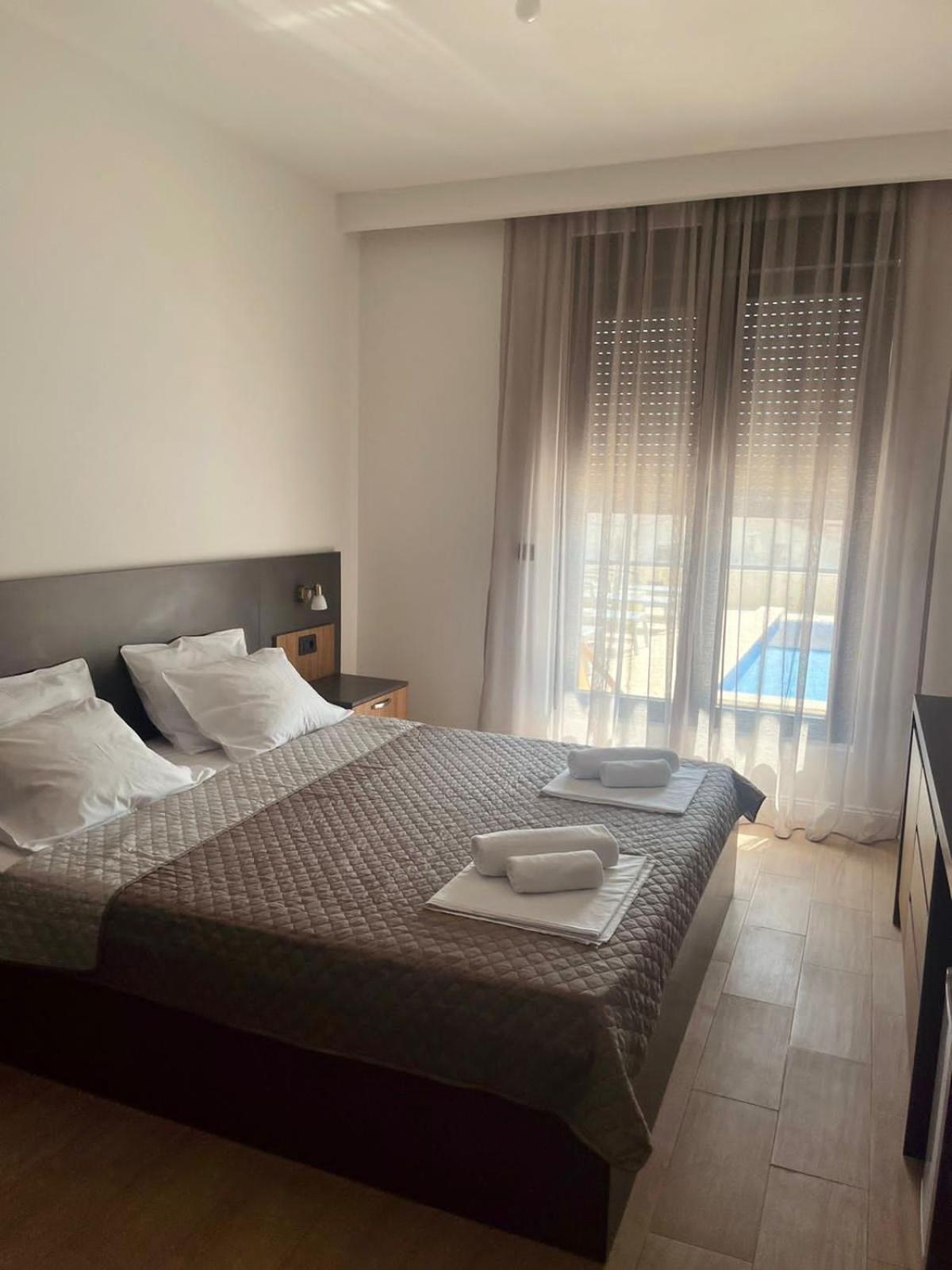 Elia Hotel